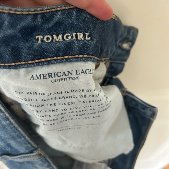 American Eagle “Tom Girl” Style Jeans - Picture 6 of 6